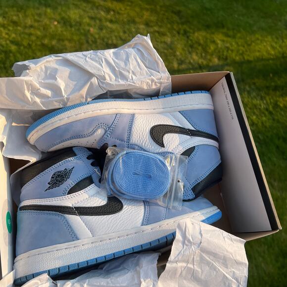 Nike Air Jordan 1 Retro High OG University Blue Men\'s Shoes - Size 5.5 Ships Now main image 7